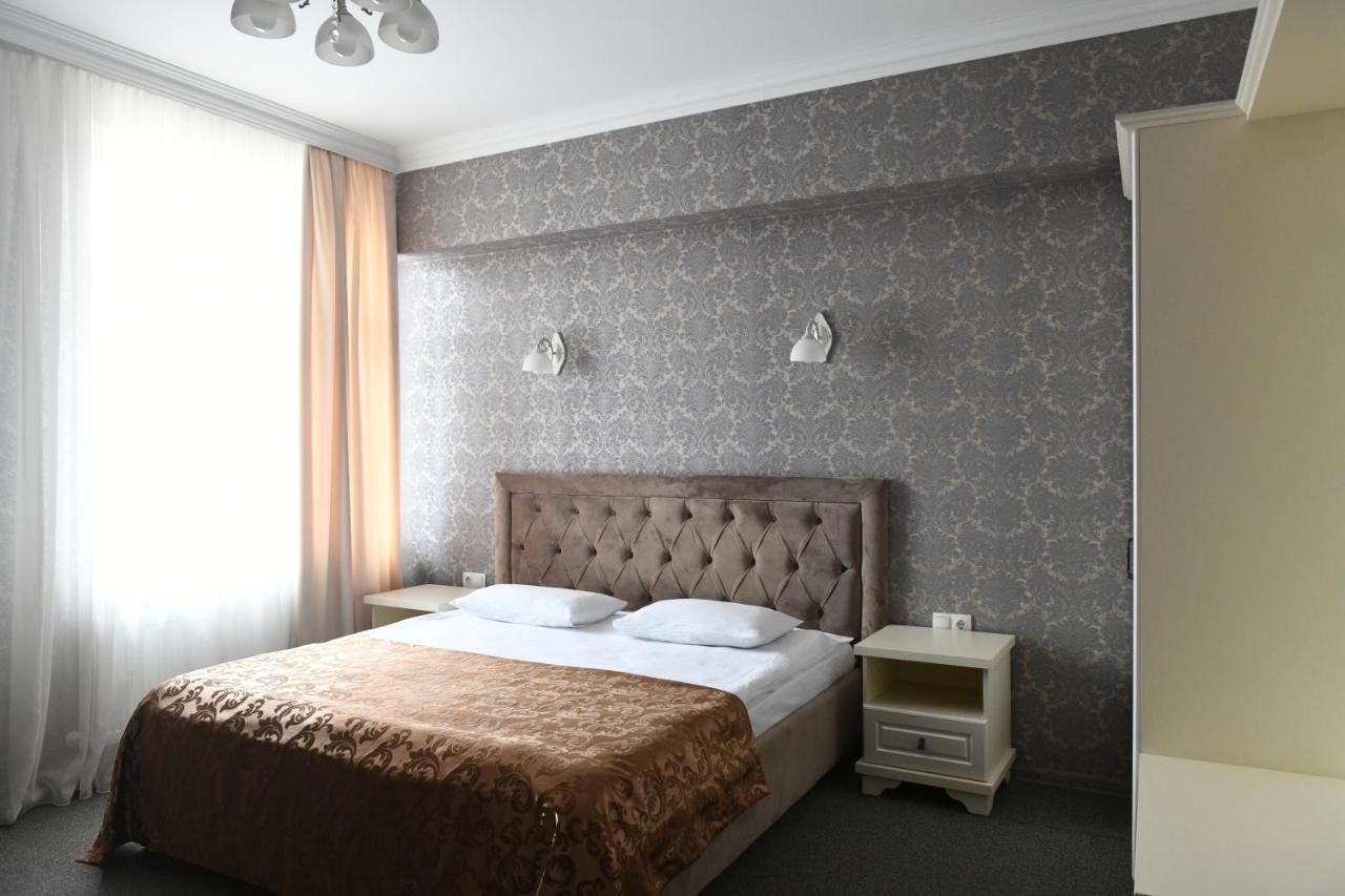 Central Hotel ソロカ エクステリア 写真