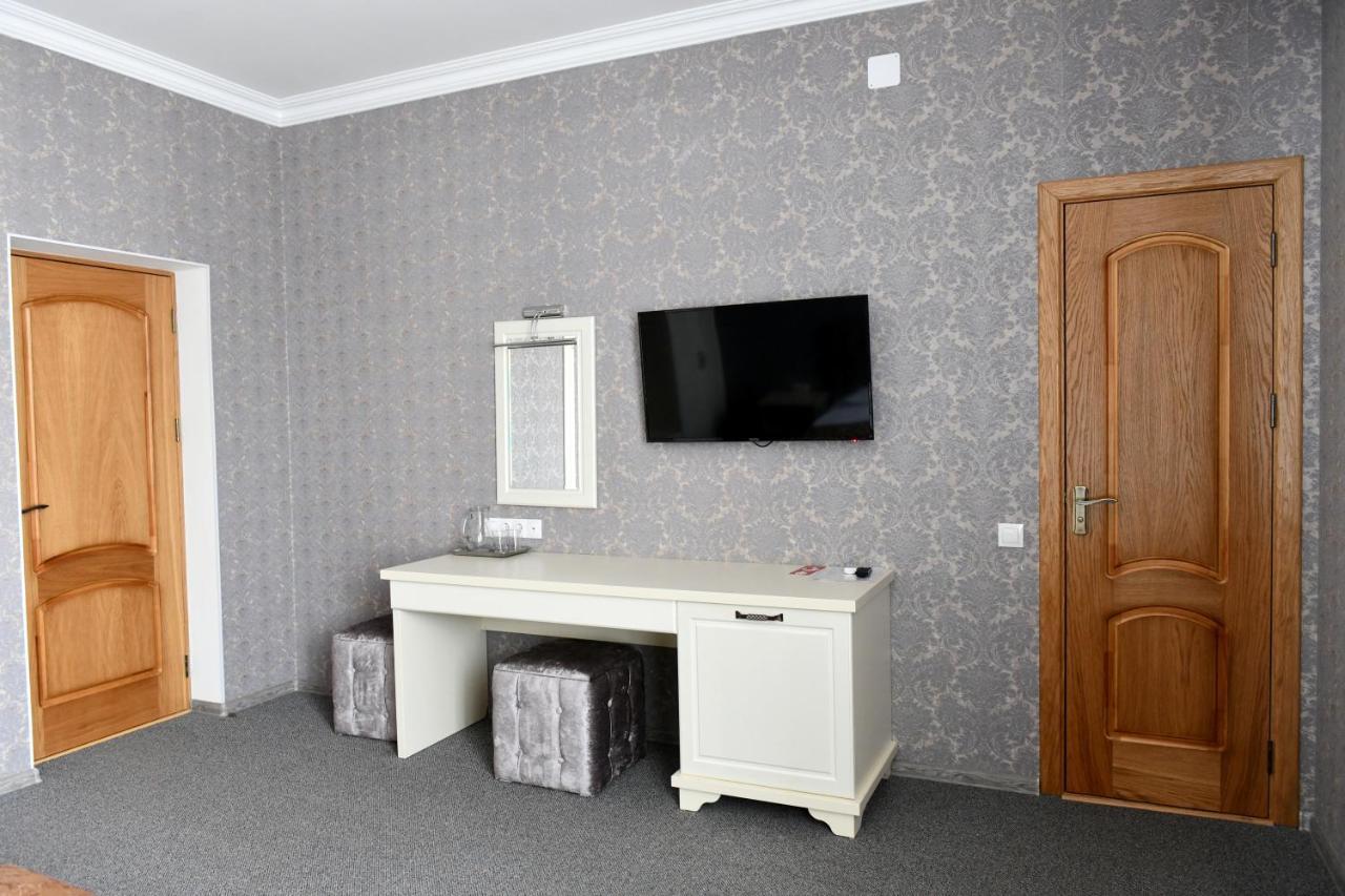 Central Hotel ソロカ エクステリア 写真