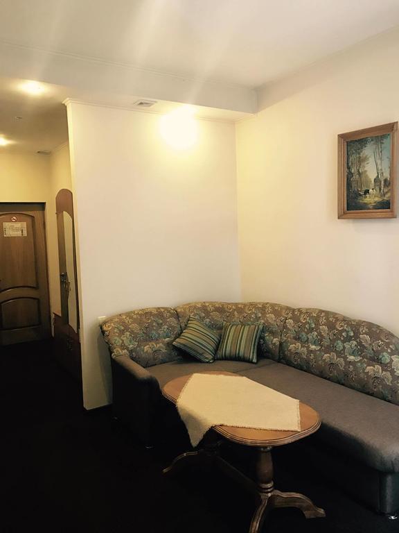 Central Hotel ソロカ エクステリア 写真