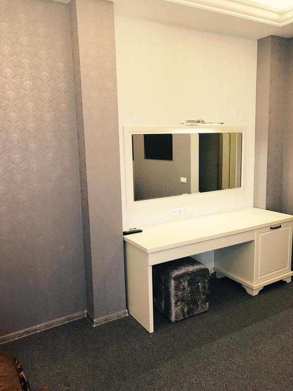 Central Hotel ソロカ エクステリア 写真