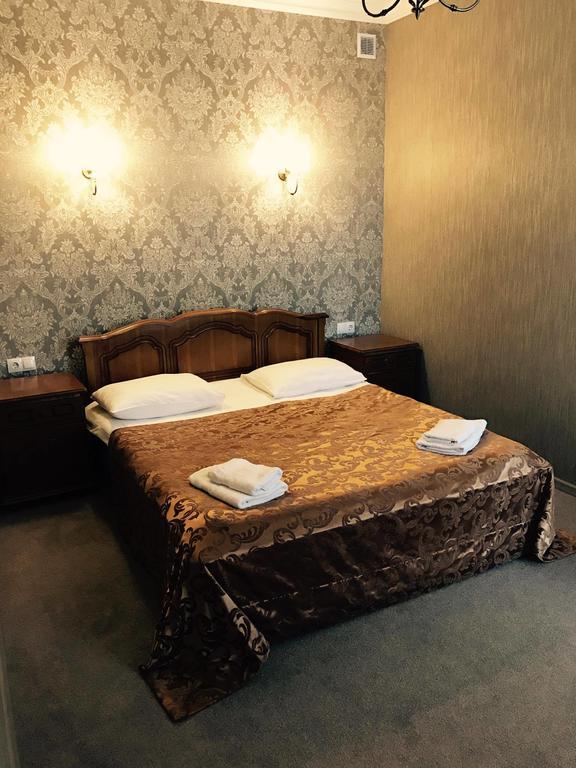 Central Hotel ソロカ エクステリア 写真
